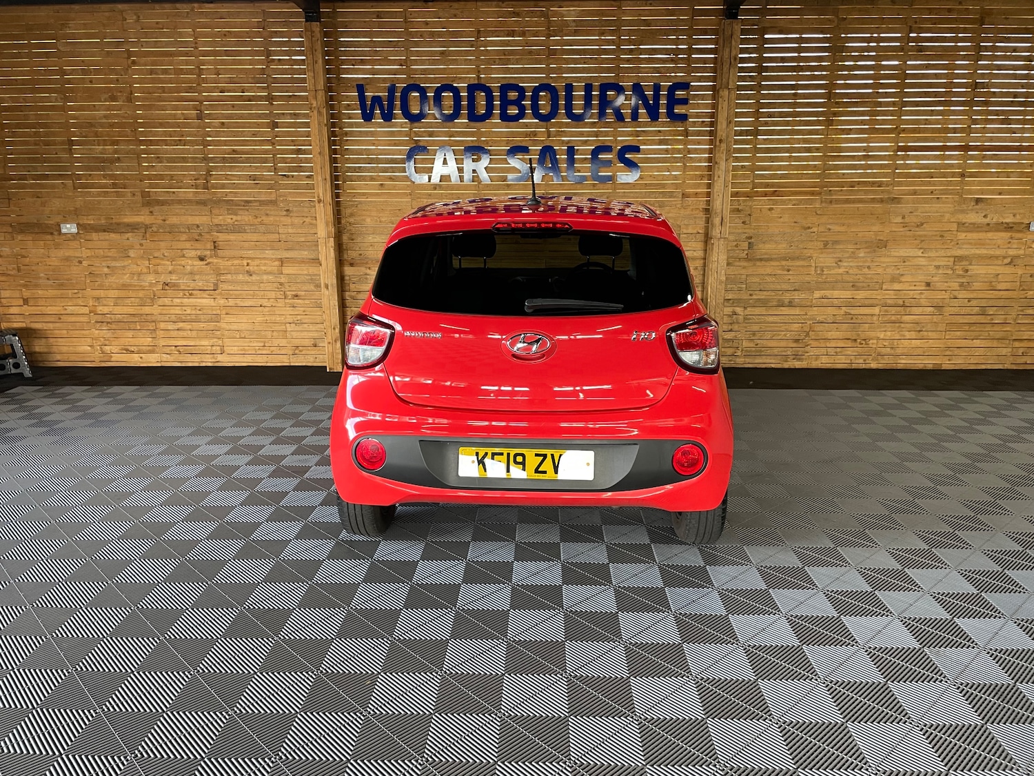 Used Hyundai i10 2019 for sale - 77733492: Photo 8