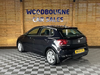 Used Volkswagen Polo 2019 for sale - 78003590: Photo