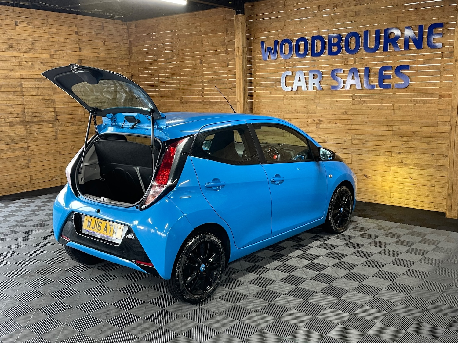 Used Toyota AYGO 2016 for sale - 77984176: Photo 9