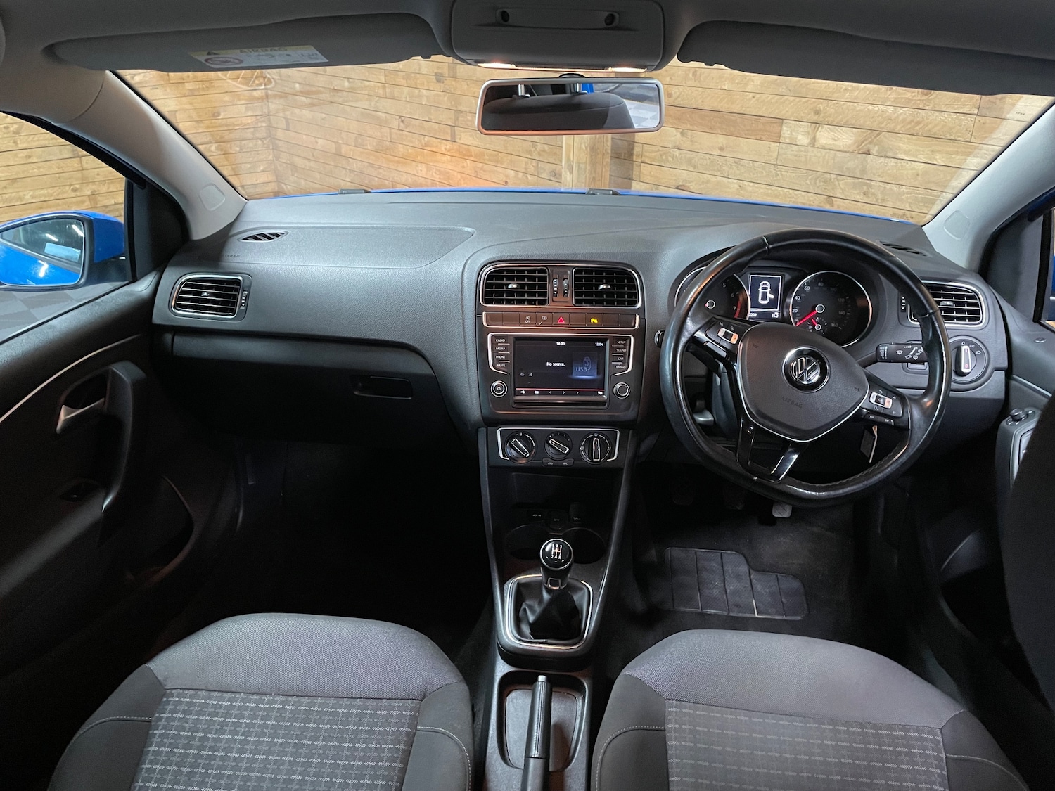 Used Volkswagen Polo 2016 for sale - 76863087: Photo 10