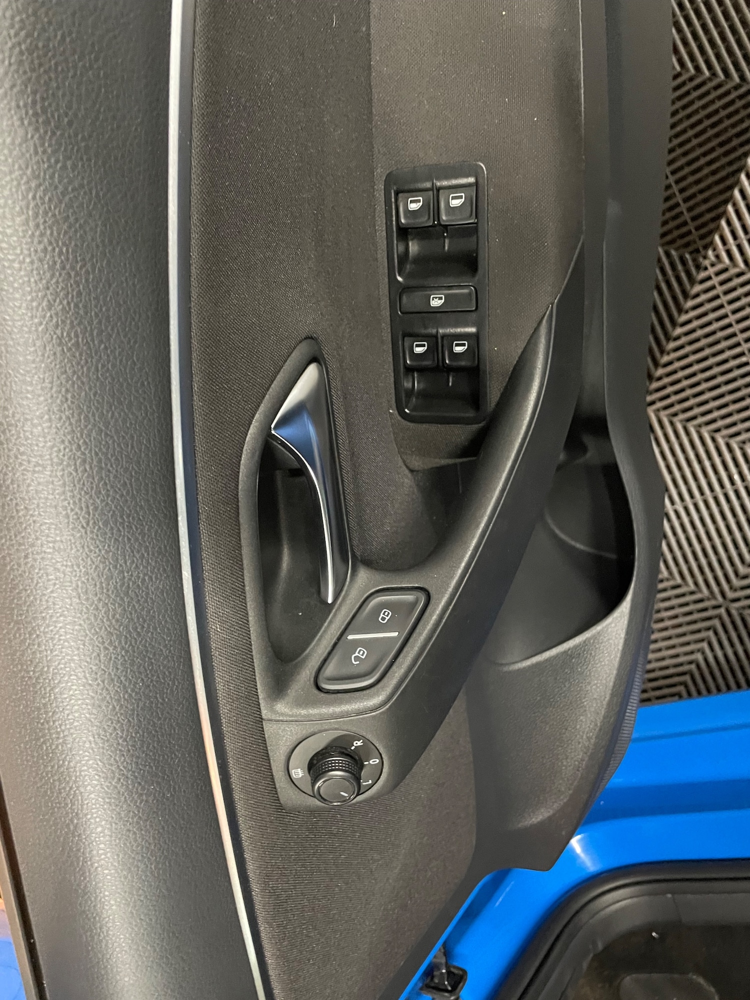 Used Volkswagen Polo 2016 for sale - 76863087: Photo 14