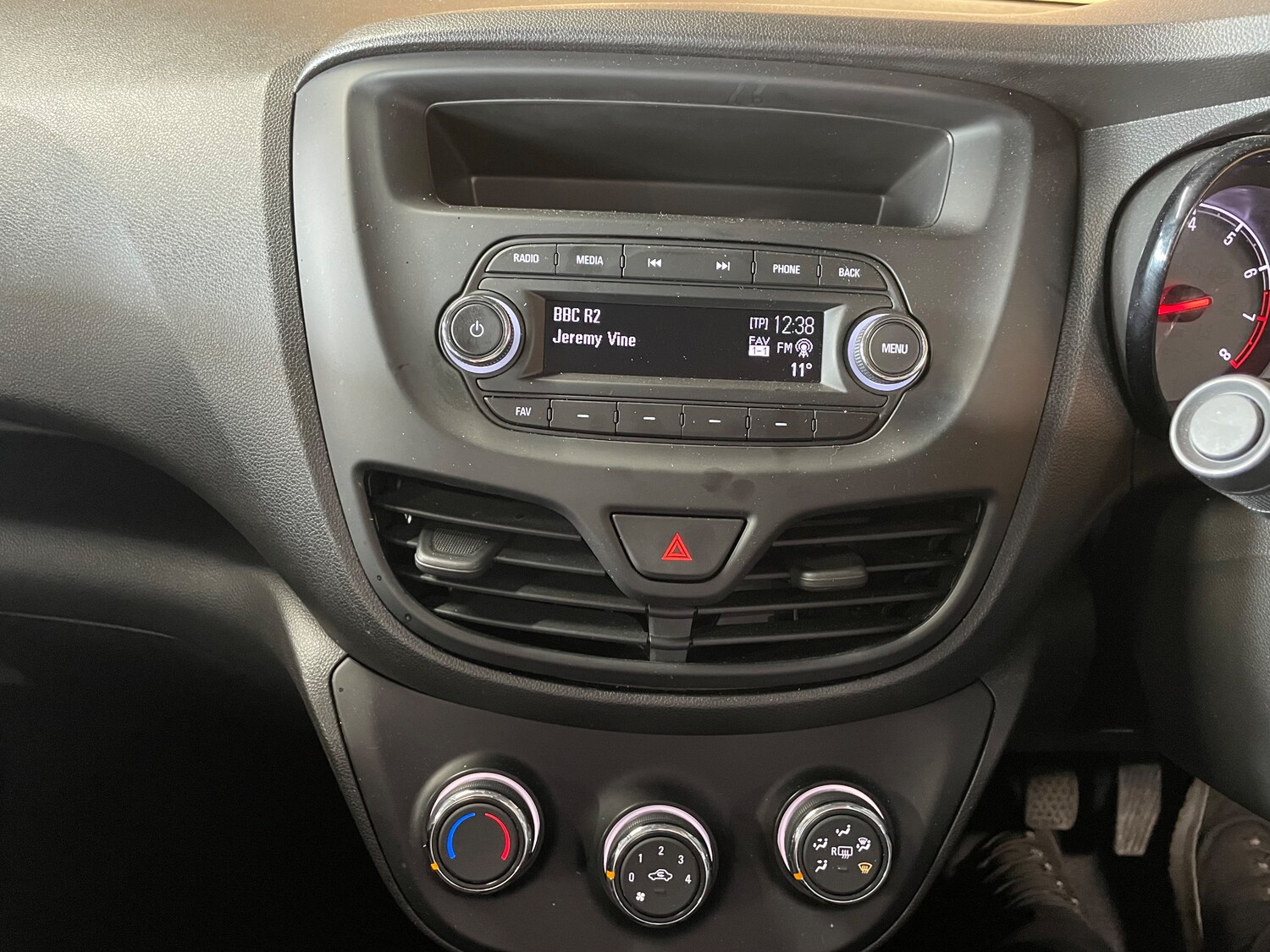 Used Vauxhall Viva 2019 for sale - 76057852: Photo 17