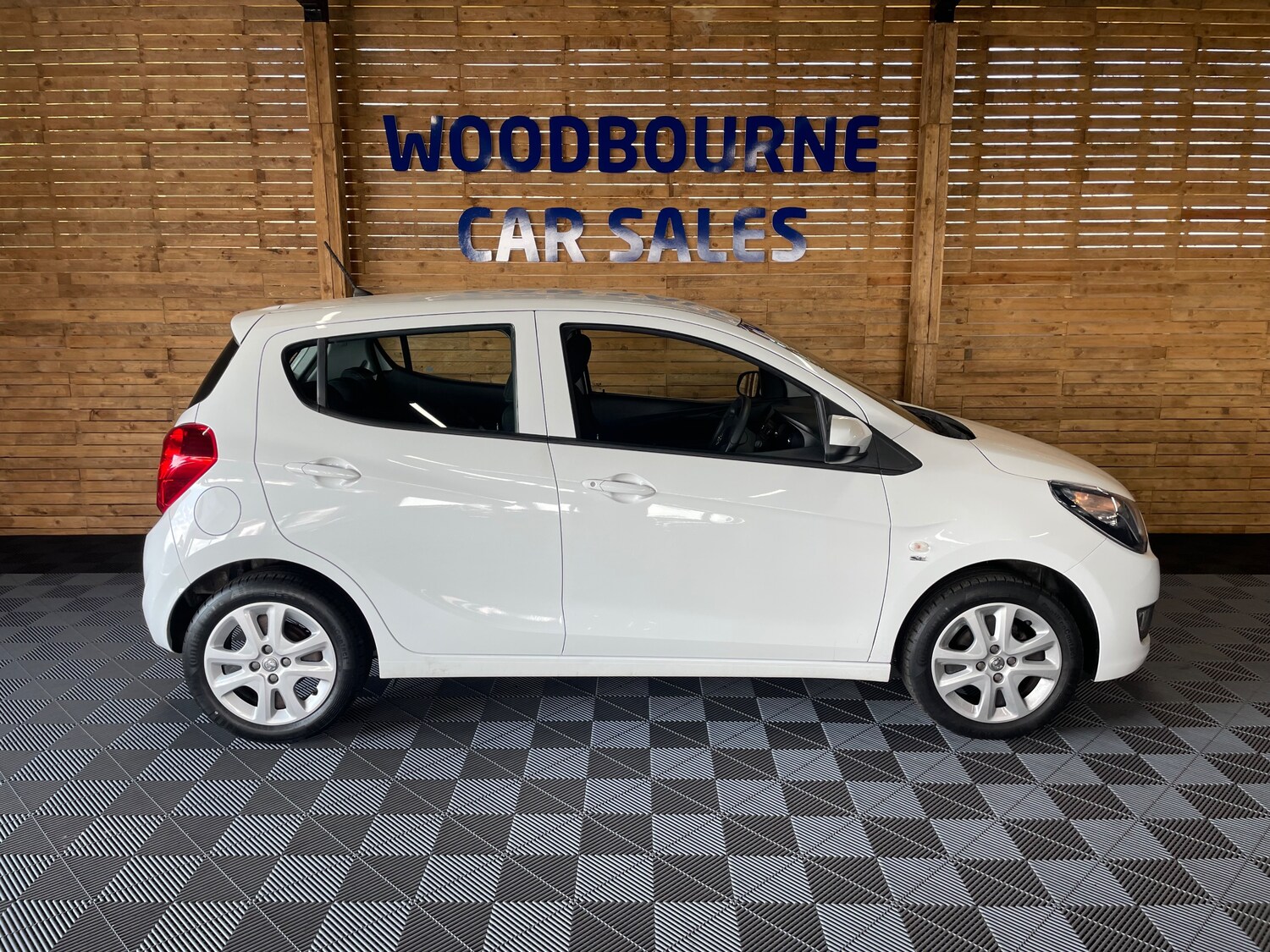 Used Vauxhall Viva 2019 for sale - 76057852: Photo 5