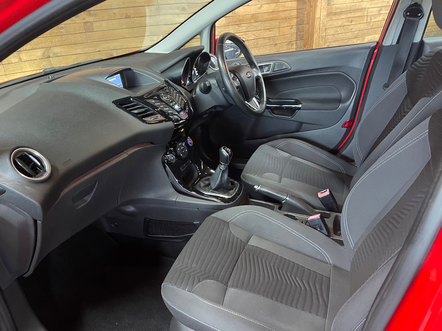 Used Ford Fiesta 2015 for sale - 78043223: Photo 11