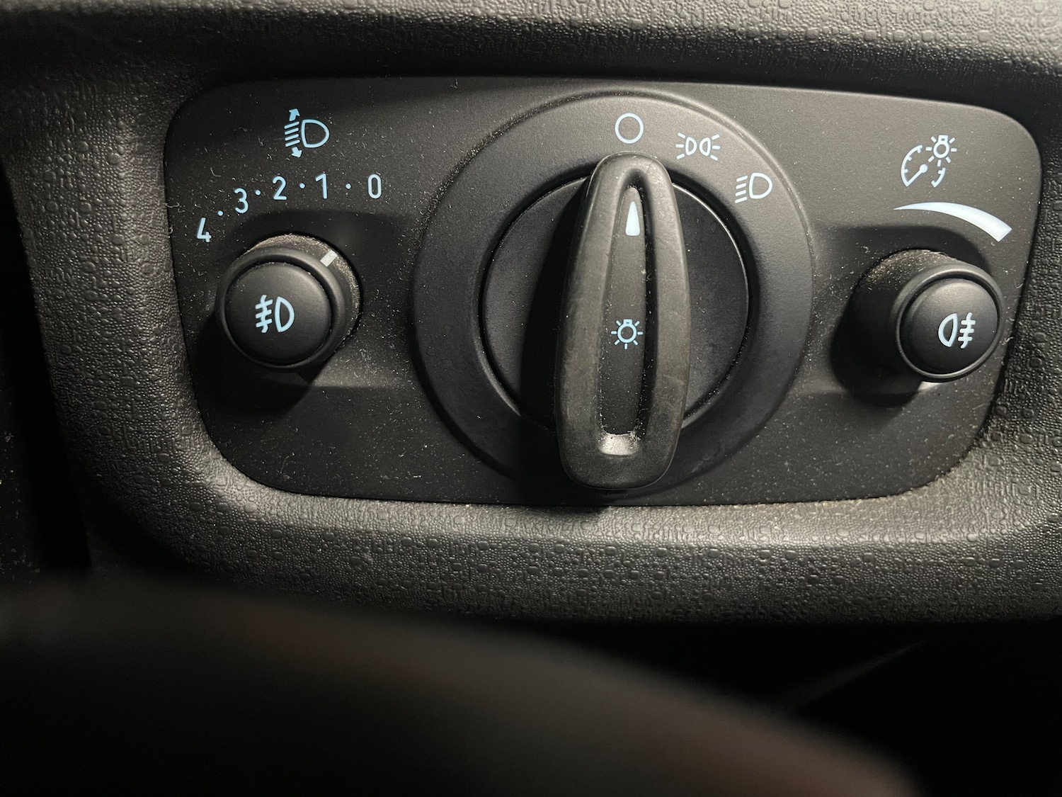 Used Ford Fiesta 2015 for sale - 78043223: Photo 19