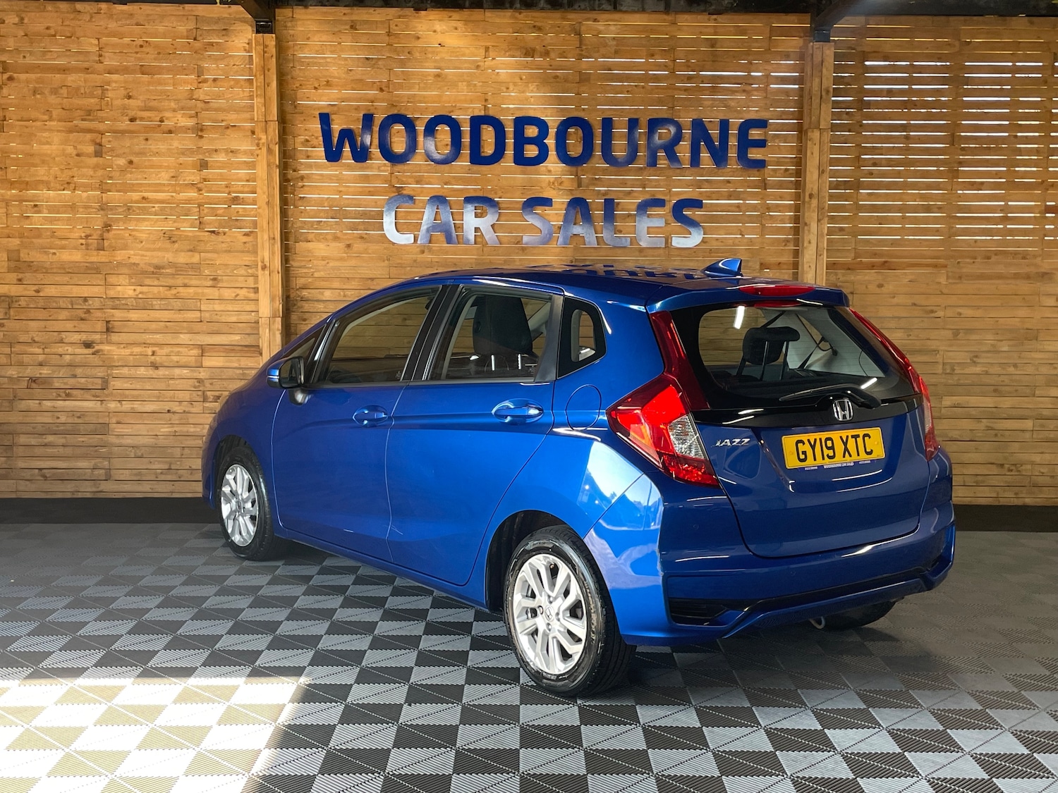 Used Honda Jazz 2019 for sale - 77935499: Photo 3