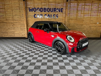 Used MINI Convertible 2021 for sale - 76057796: Photo