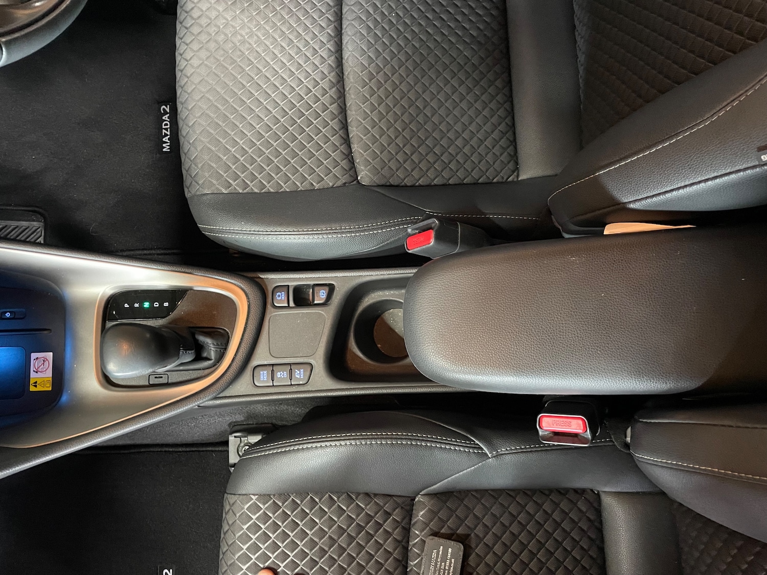 Used Mazda Mazda2 HYBRID 2023 for sale - 76057803: Photo 12