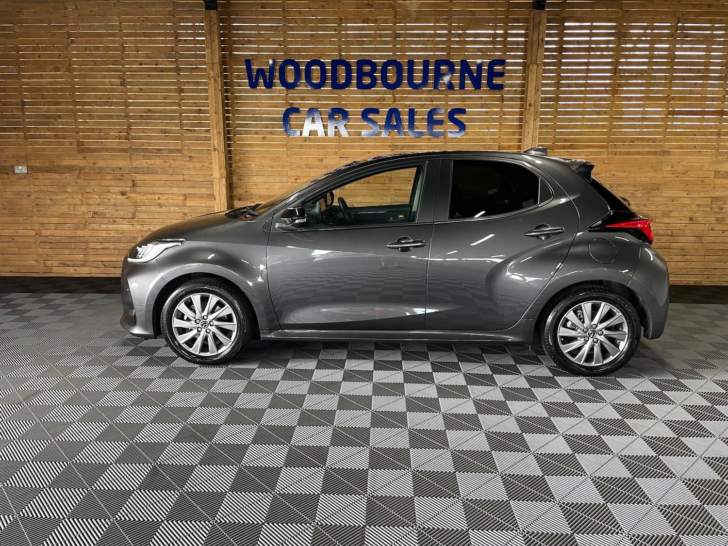 Used Mazda Mazda2 HYBRID 2023 for sale - 76057803: Photo 6