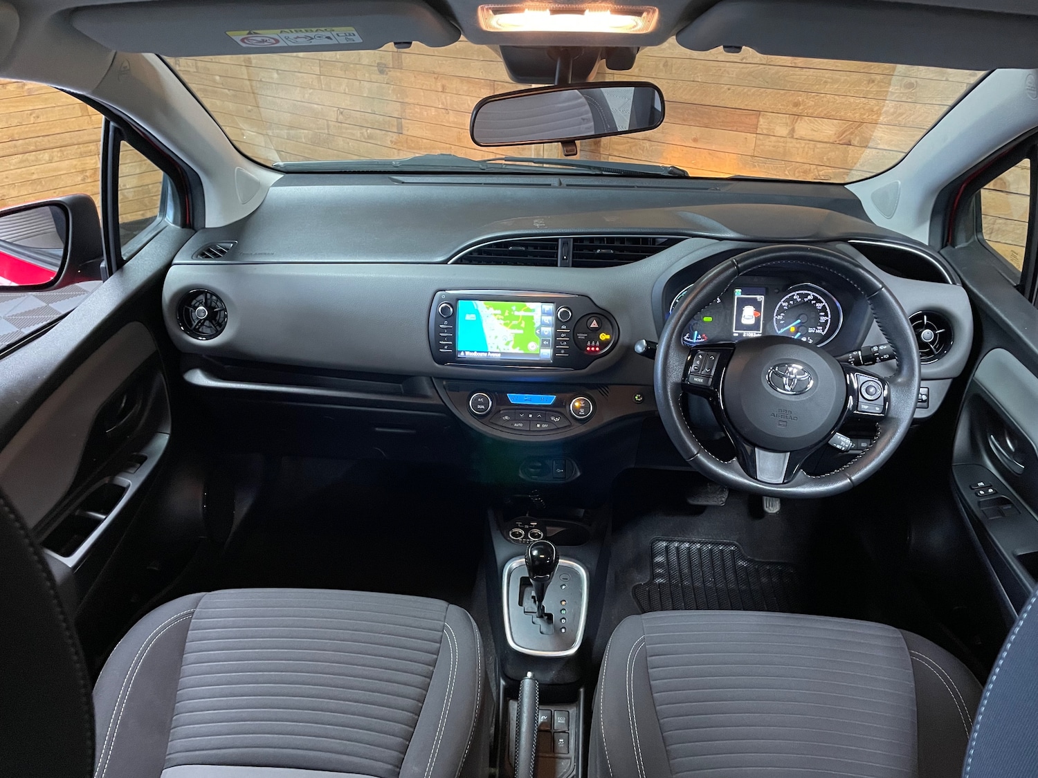 Used Toyota Yaris 2018 for sale - 77417552: Photo 10