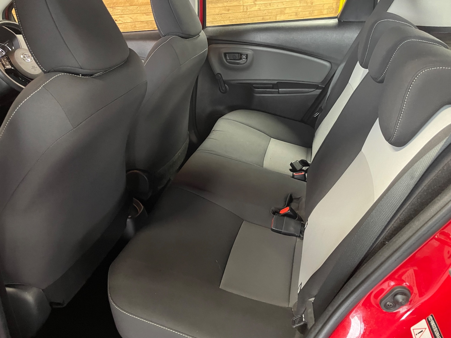 Used Toyota Yaris 2018 for sale - 77417552: Photo 12