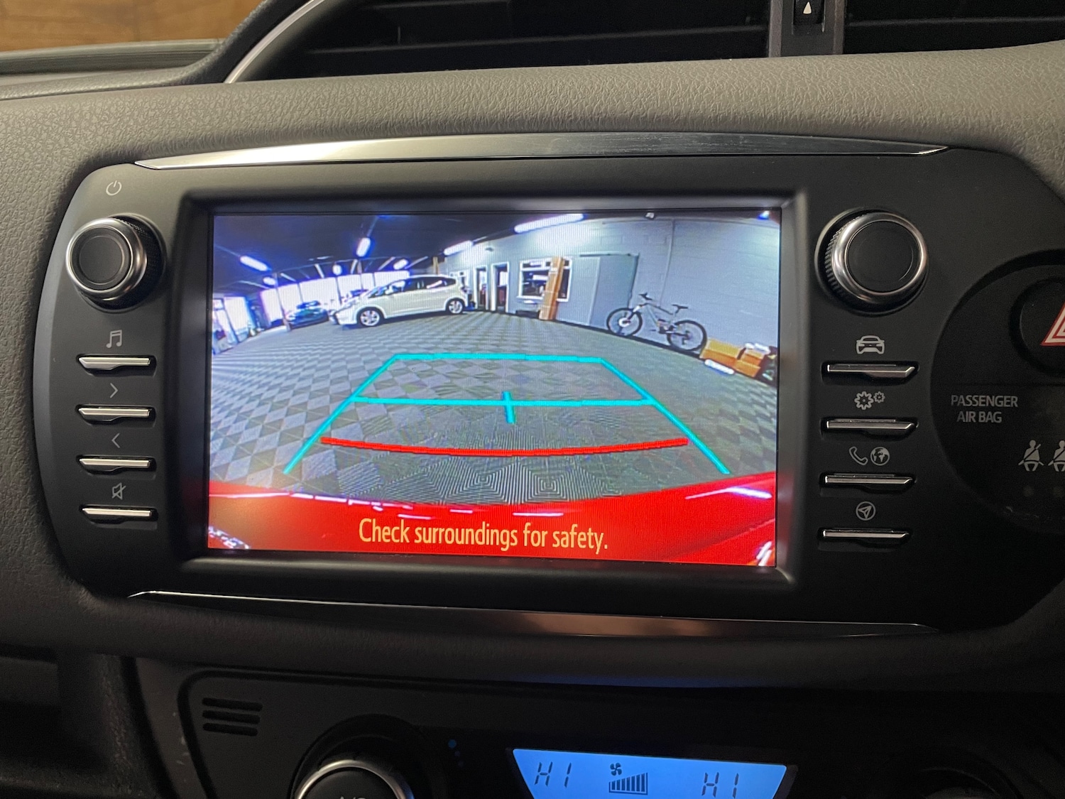 Used Toyota Yaris 2018 for sale - 77417552: Photo 20