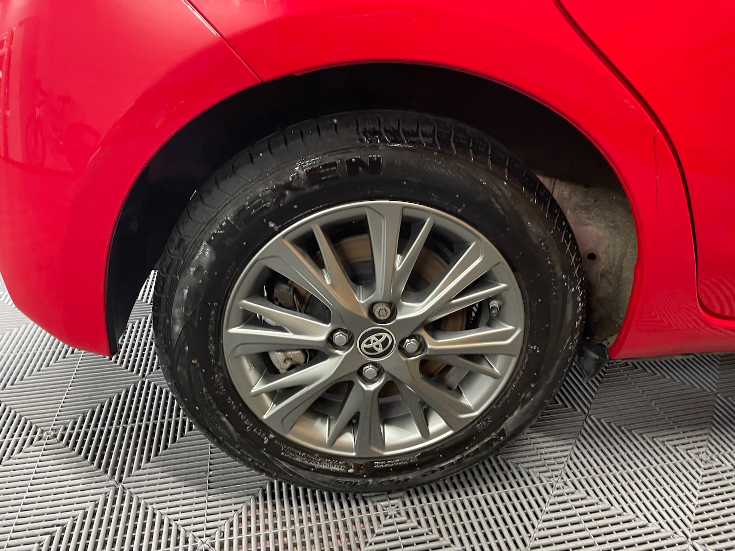 Used Toyota Yaris 2018 for sale - 77417552: Photo 22