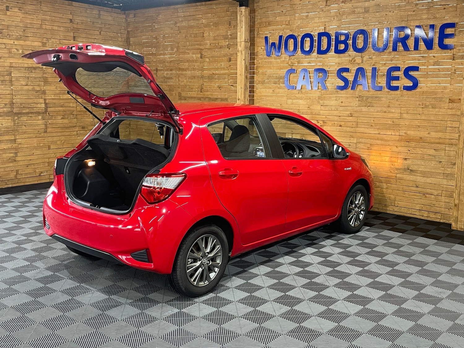 Used Toyota Yaris 2018 for sale - 77417552: Photo 9