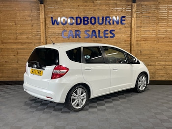 Used Honda Jazz 2014 for sale - 77475100: Photo