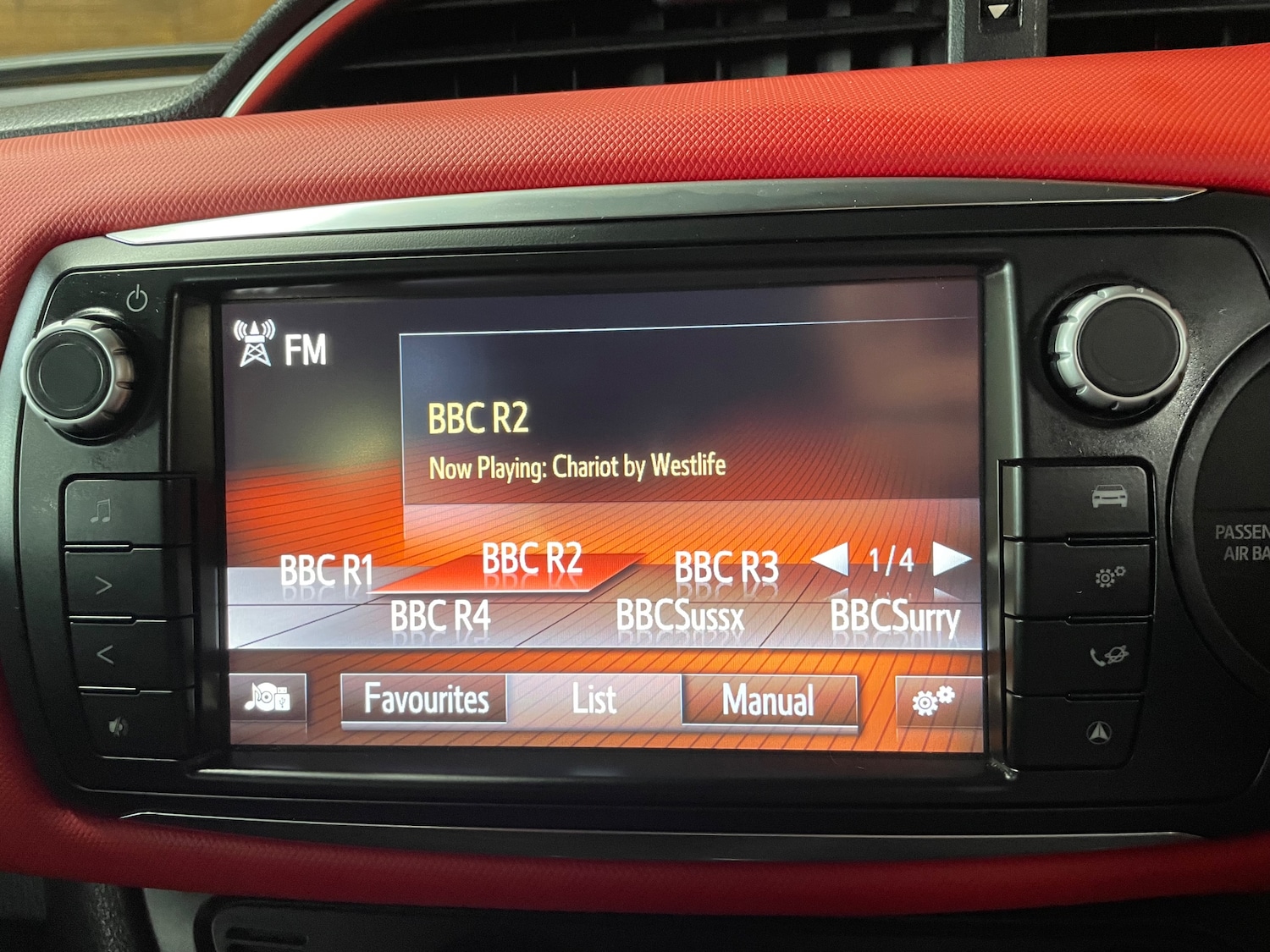 Used Toyota Yaris 2015 for sale - 76480819: Photo 15