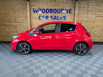 Used Toyota Yaris 2015 for sale - 76480819: Photo