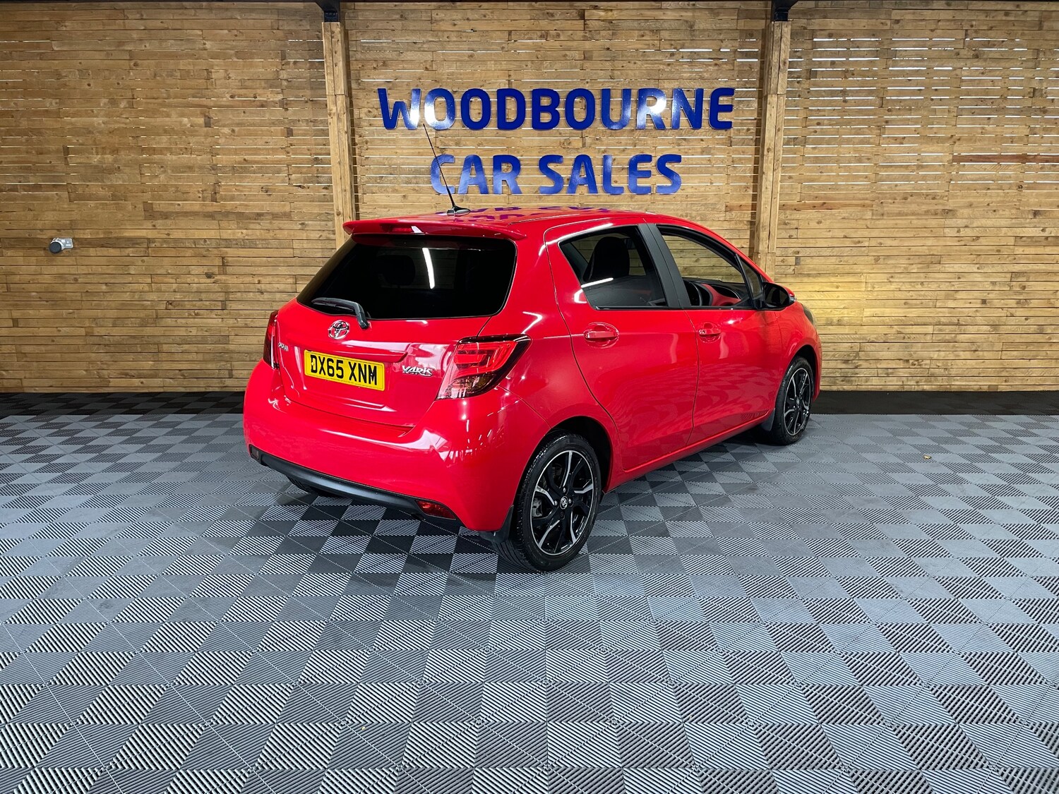 Used Toyota Yaris 2015 for sale - 76480819: Photo 5