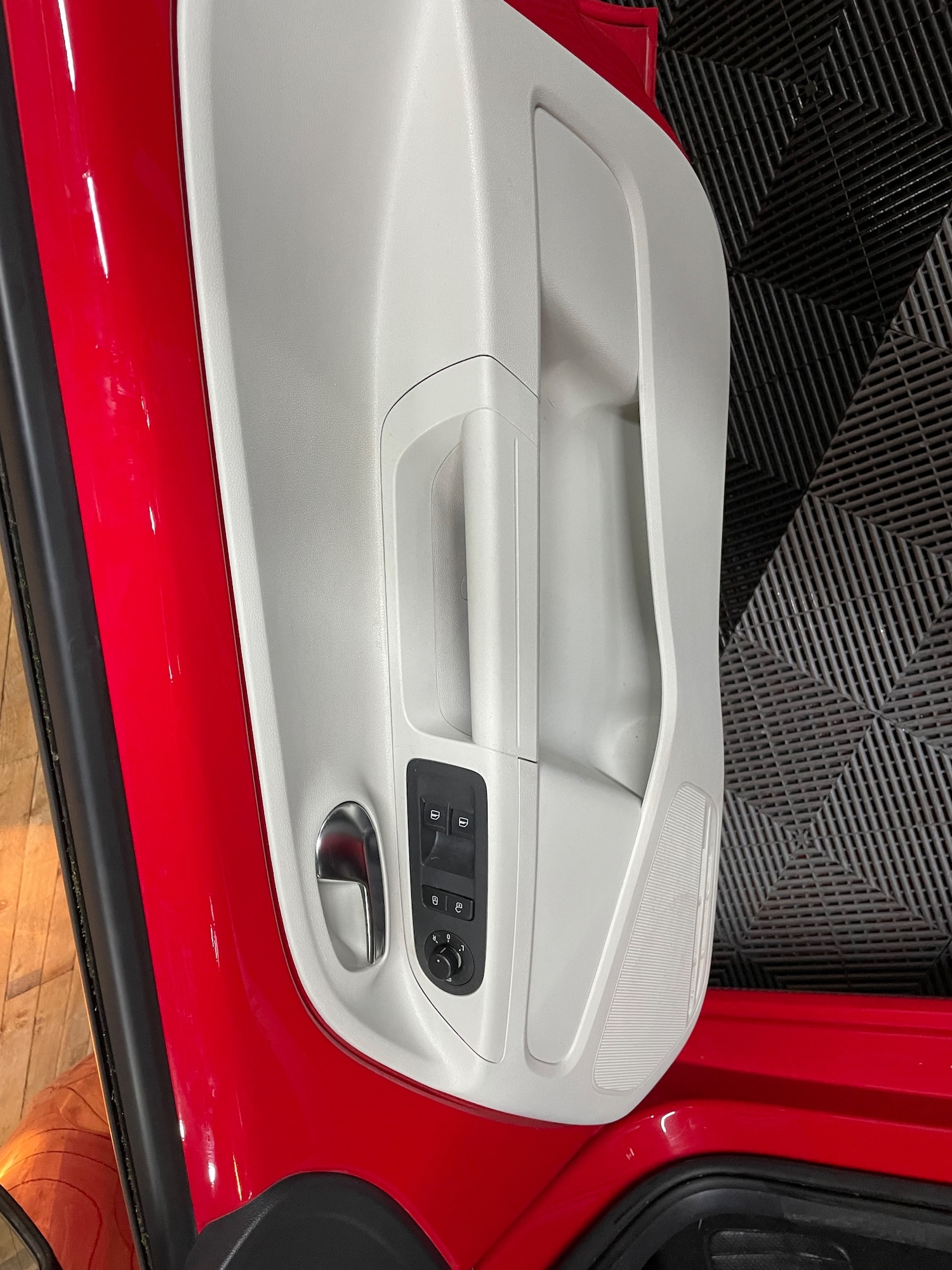 Used Volkswagen up! 2016 for sale - 77692049: Photo 15