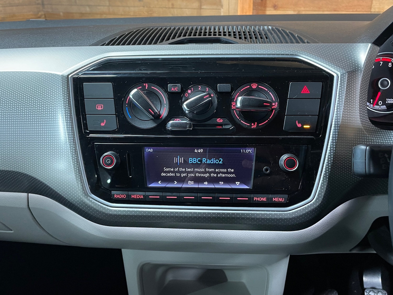 Used Volkswagen up! 2016 for sale - 77692049: Photo 17