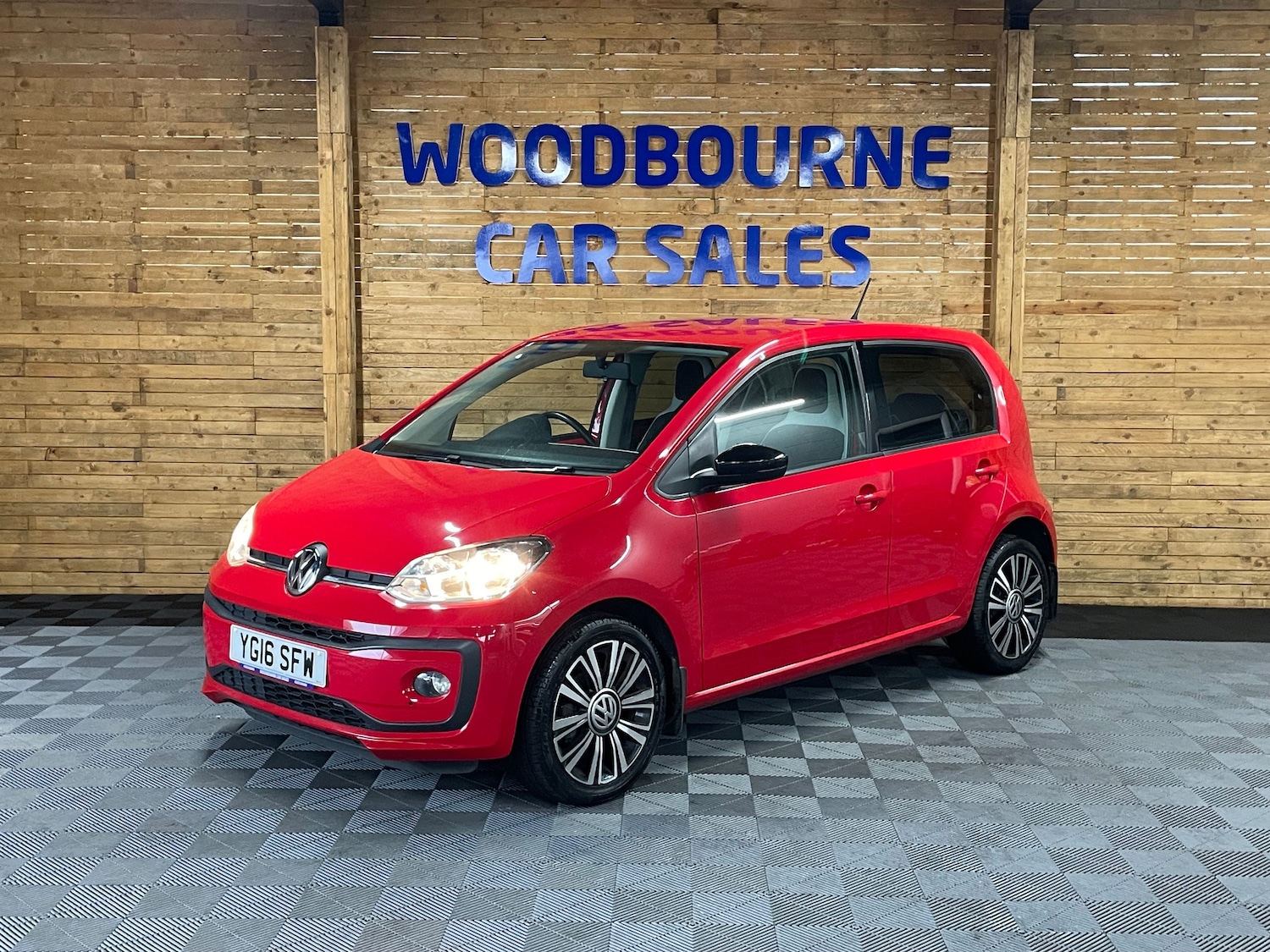 Used Volkswagen up! 2016 for sale - 77692049: Photo 2