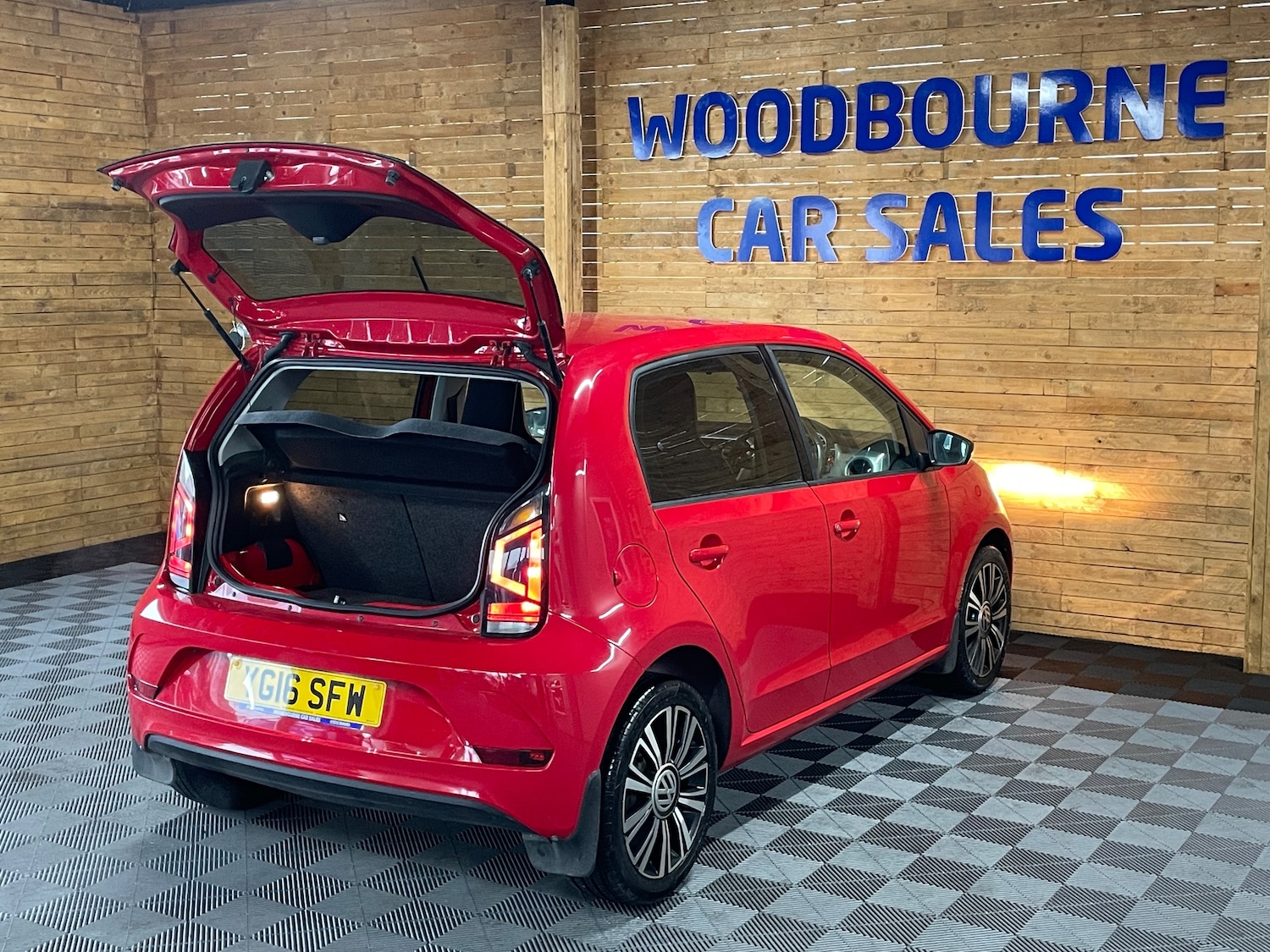 Used Volkswagen up! 2016 for sale - 77692049: Photo 9