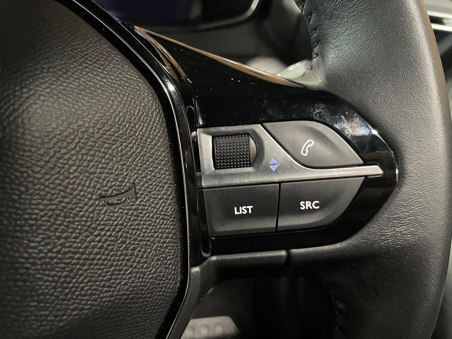 Used Peugeot 2008 2024 for sale - 77935500: Photo 19