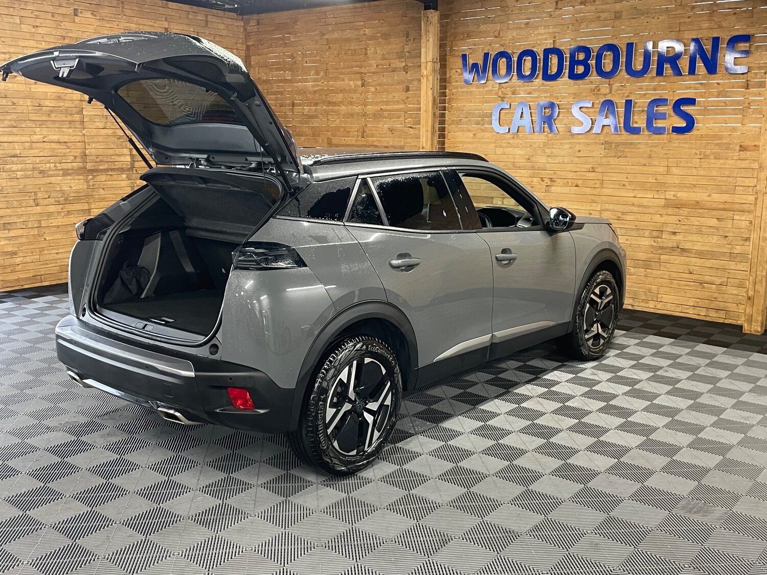 Used Peugeot 2008 2024 for sale - 77935500: Photo 9