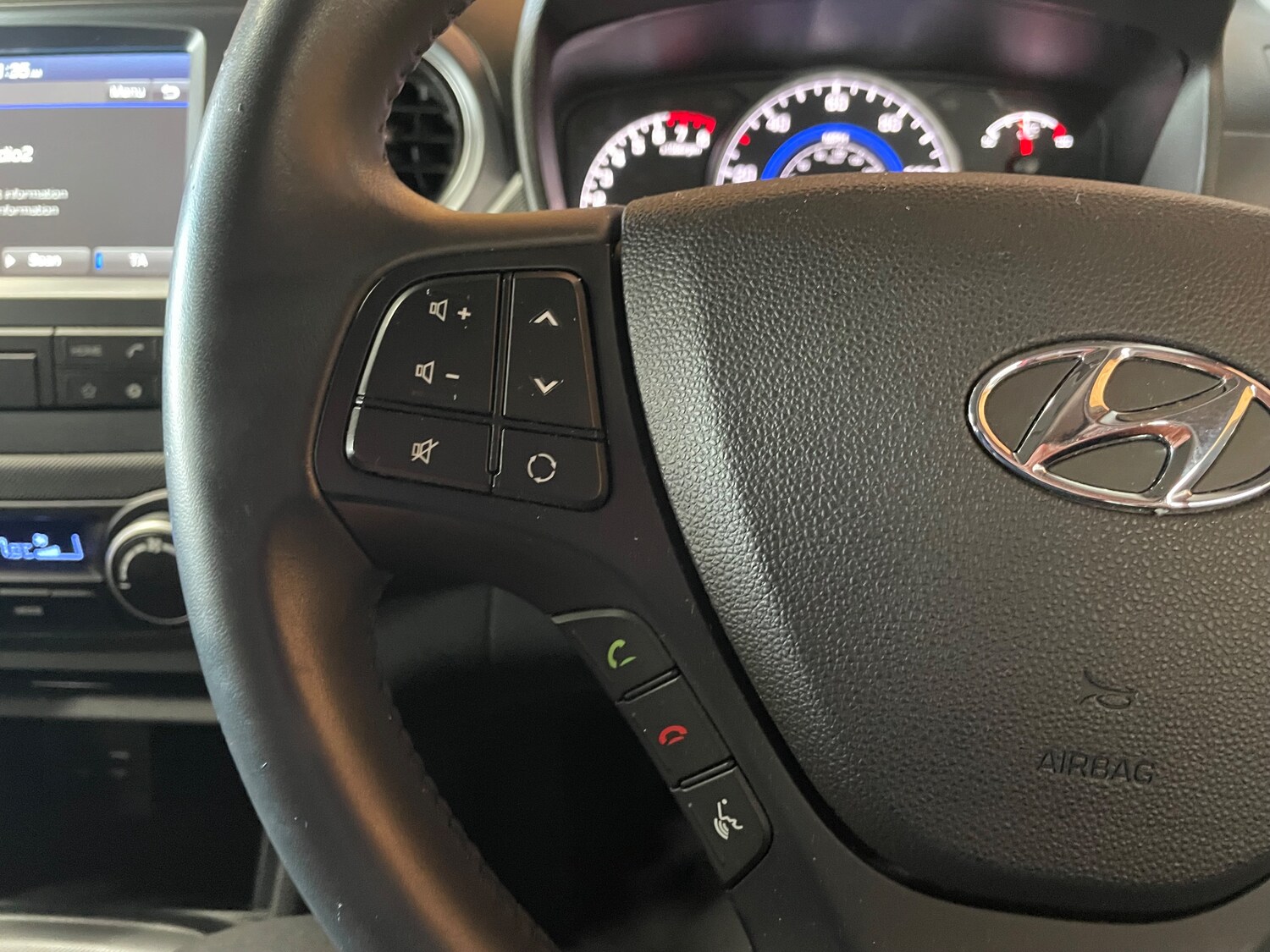 Used Hyundai i10 2019 for sale - 77506071: Photo 19