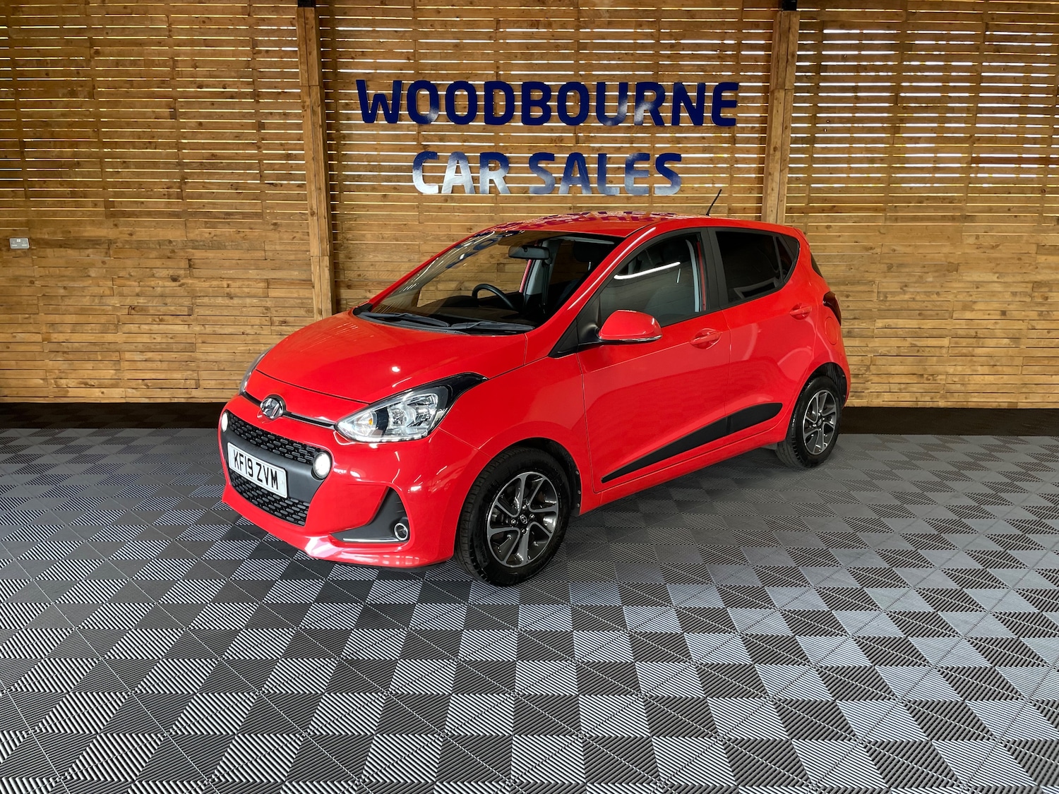 Used Hyundai i10 2019 for sale - 77506071: Photo 2