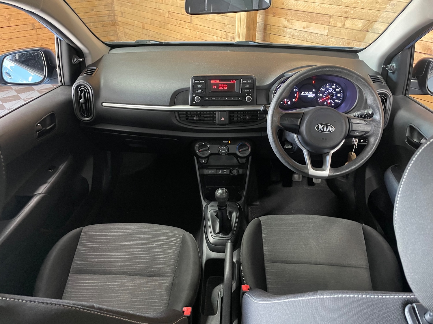 Used Kia Picanto 2018 for sale - 76057844: Photo 10