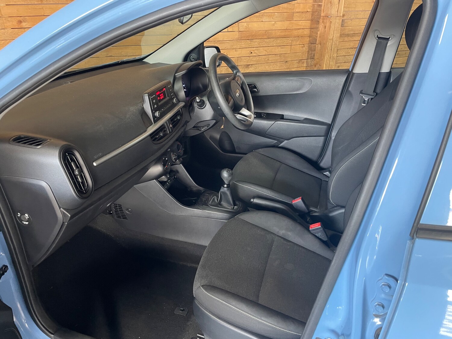 Used Kia Picanto 2018 for sale - 76057844: Photo 11