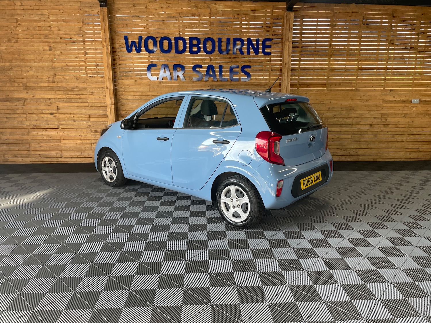 Used Kia Picanto 2018 for sale - 76057844: Photo 3