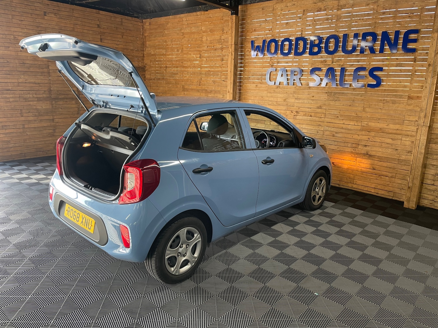 Used Kia Picanto 2018 for sale - 76057844: Photo 9