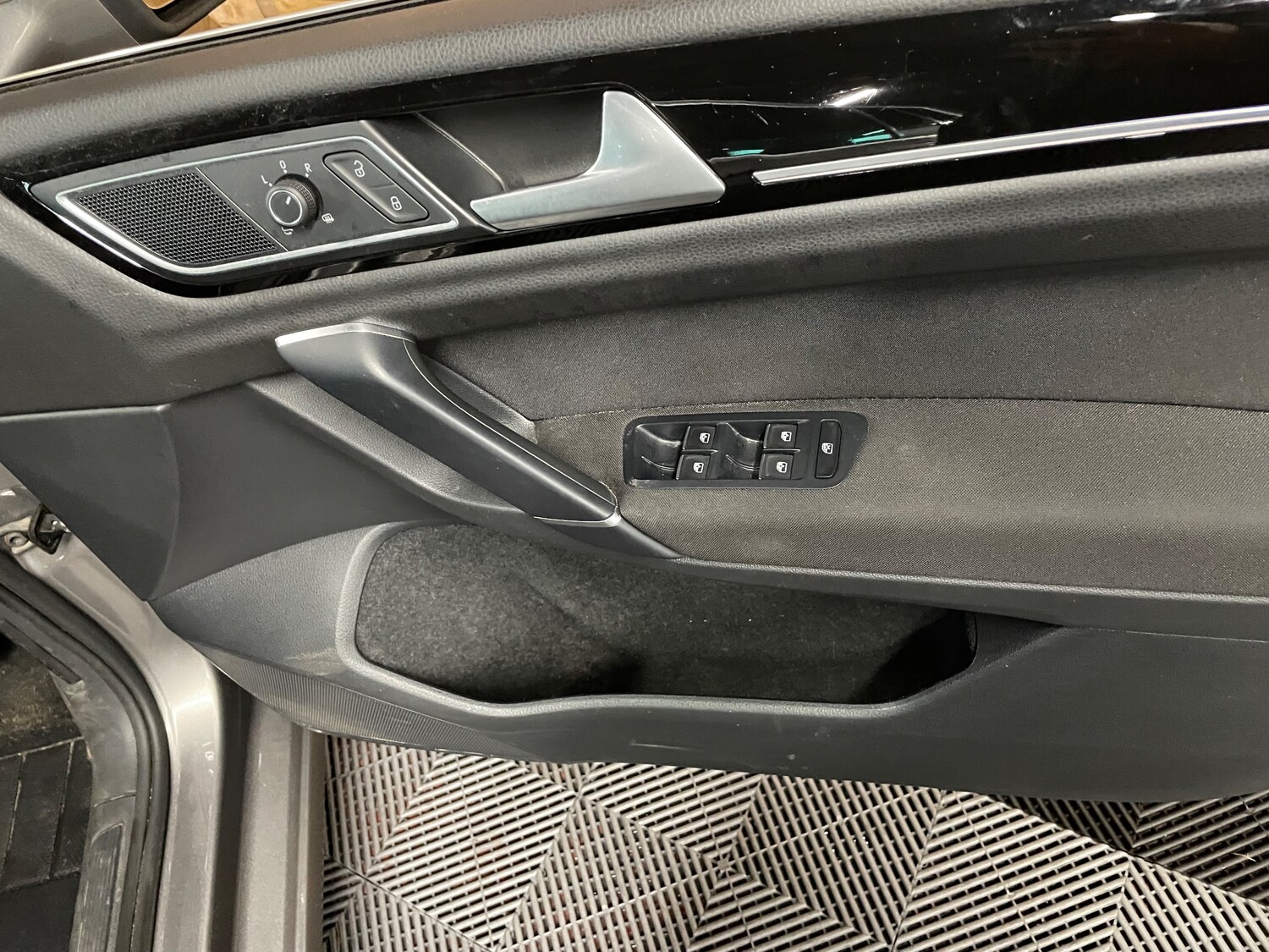 Used Volkswagen Golf SV 2016 for sale - 77570938: Photo 14