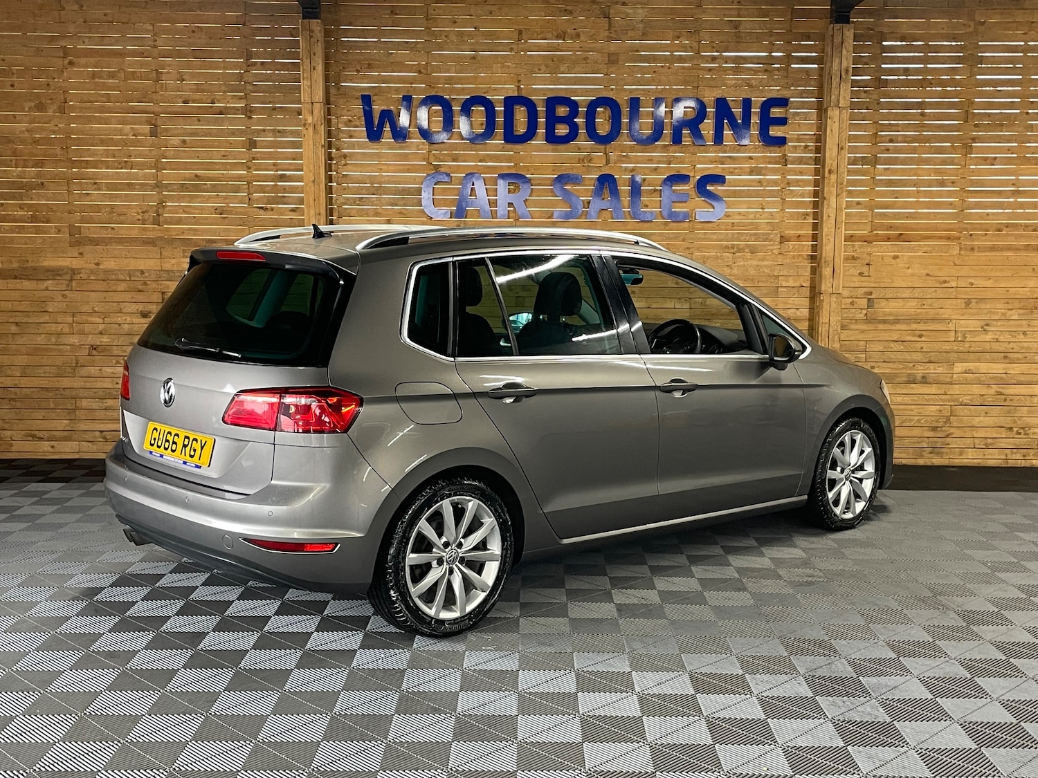 Used Volkswagen Golf SV 2016 for sale - 77570938: Photo 4