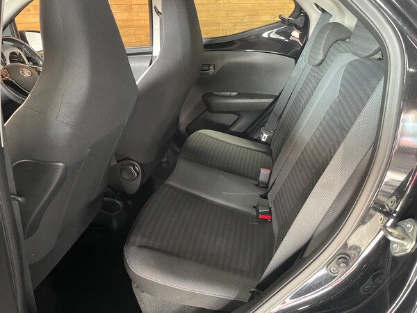 Used Toyota AYGO 2019 for sale - 76057823: Photo 12