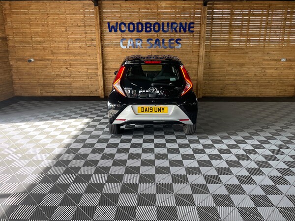 Used Toyota AYGO 2019 for sale - 76057823: Photo 8