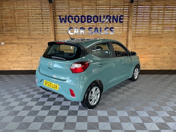 Used Hyundai i10 2023 for sale - 76057863: Photo
