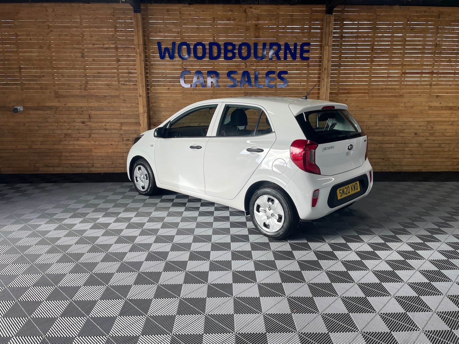 Used Kia Picanto 2020 for sale - 76057829: Photo 3