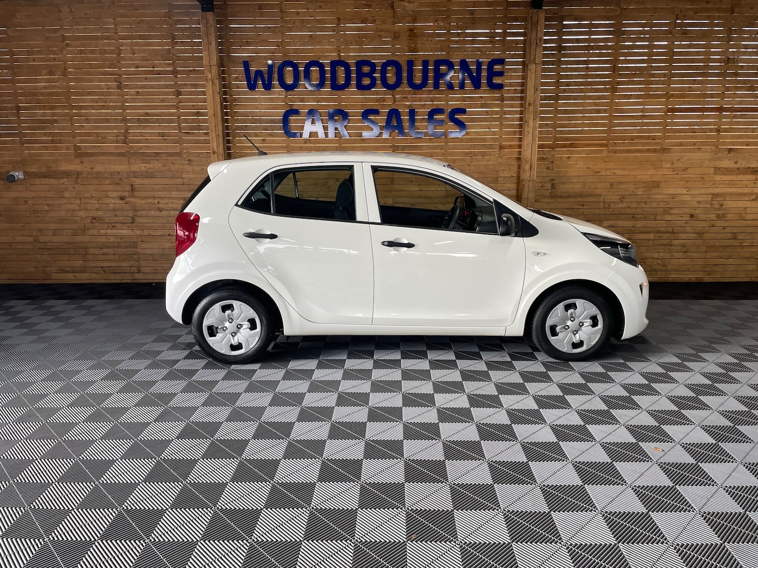 Used Kia Picanto 2020 for sale - 76057829: Photo 5