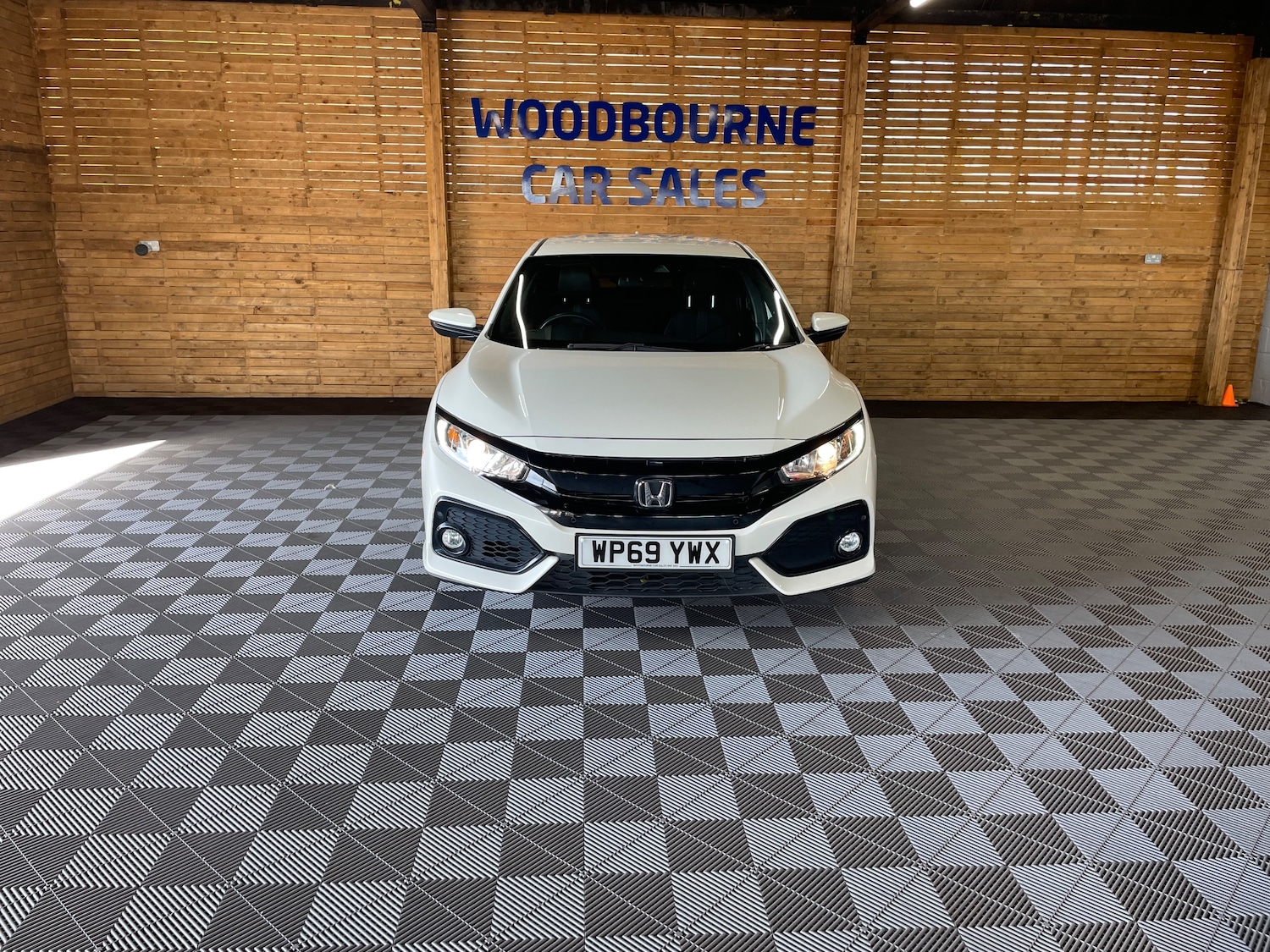 Used Honda Civic 2020 for sale - 76057790: Photo 7