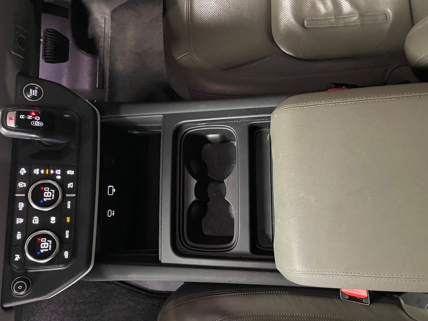 Used Land Rover Defender 110 2021 for sale - 76128013: Photo 14