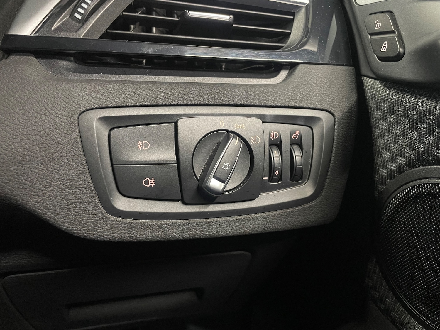 Used BMW X1 2019 for sale - 77666003: Photo 20