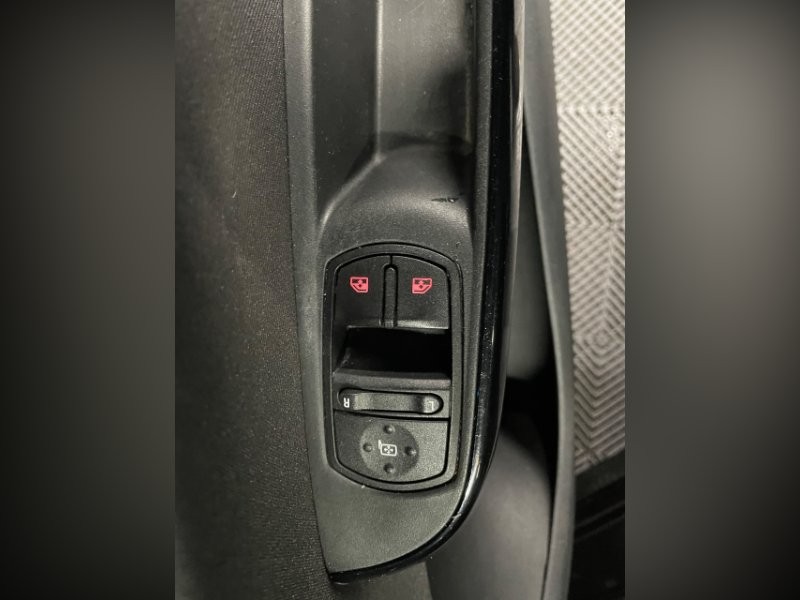 Used Vauxhall Corsa 2017 for sale - 77733517: Photo 17