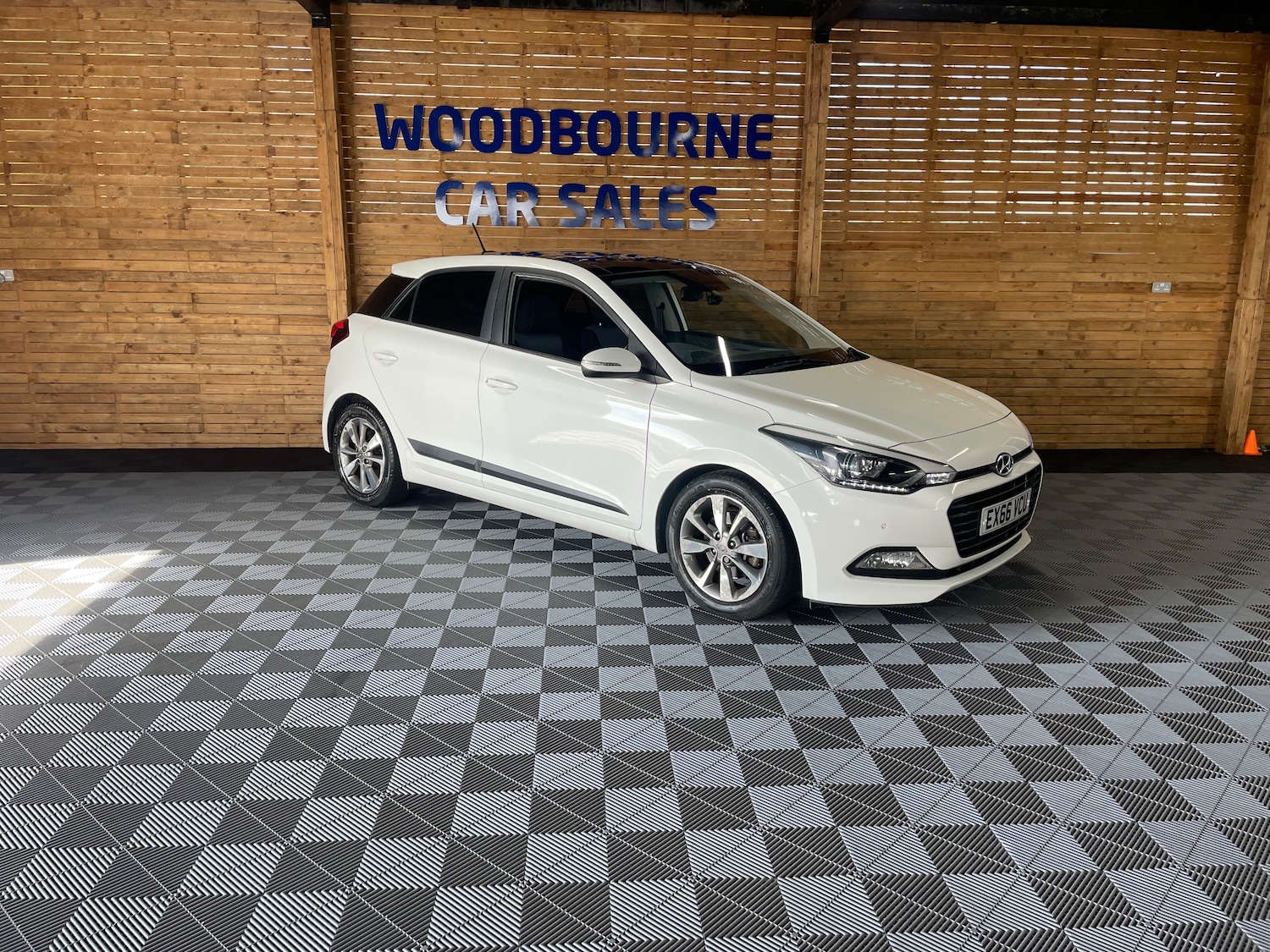 Used Hyundai i20 2016 for sale - 76057776: Photo 1