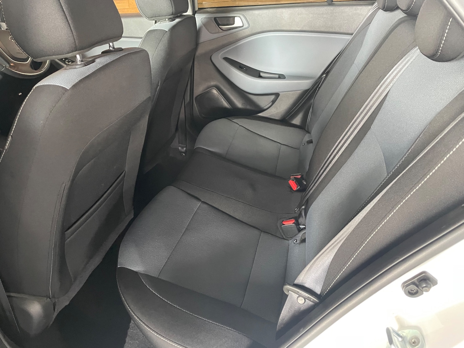 Used Hyundai i20 2016 for sale - 76057776: Photo 11