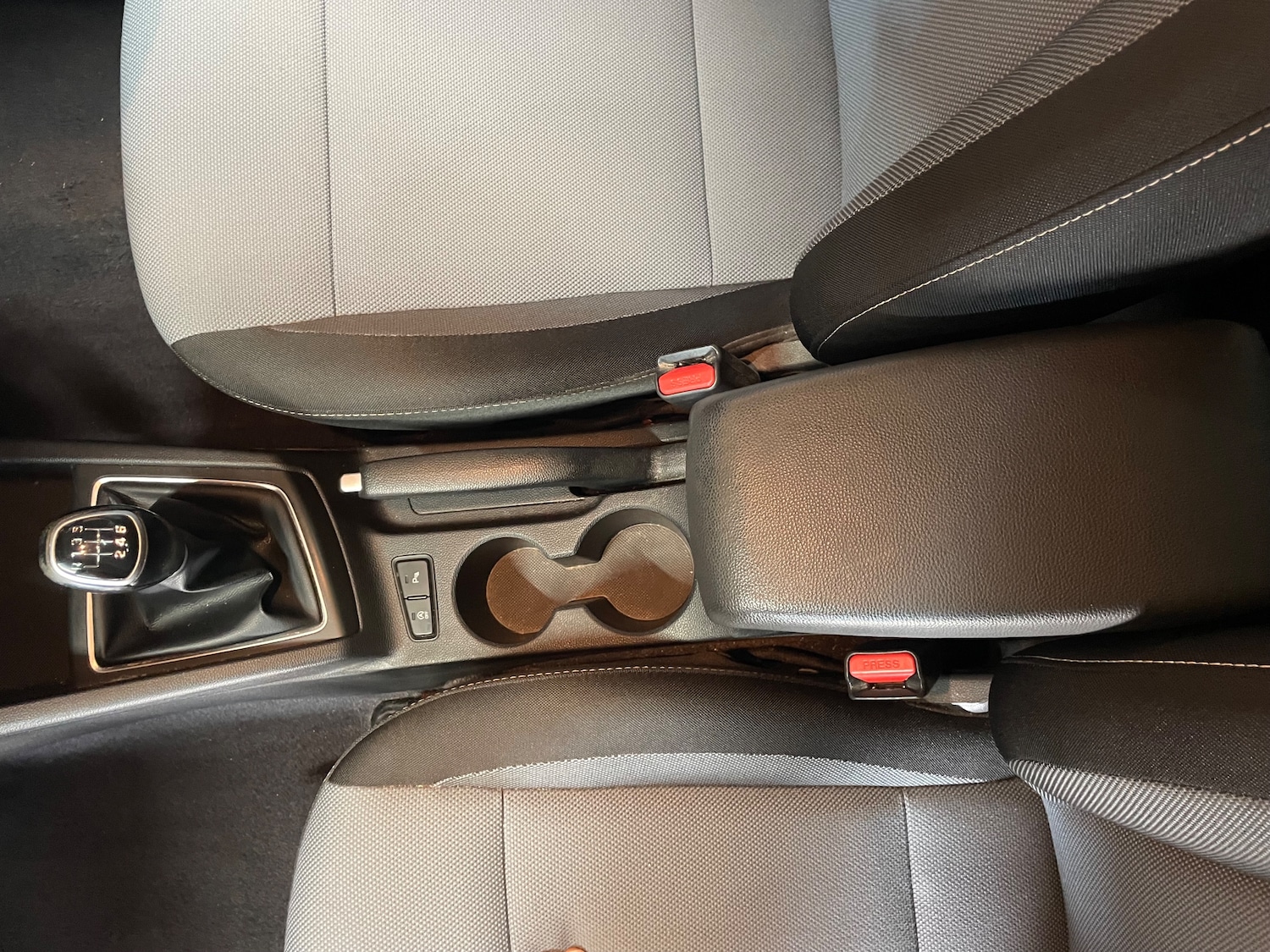 Used Hyundai i20 2016 for sale - 76057776: Photo 12