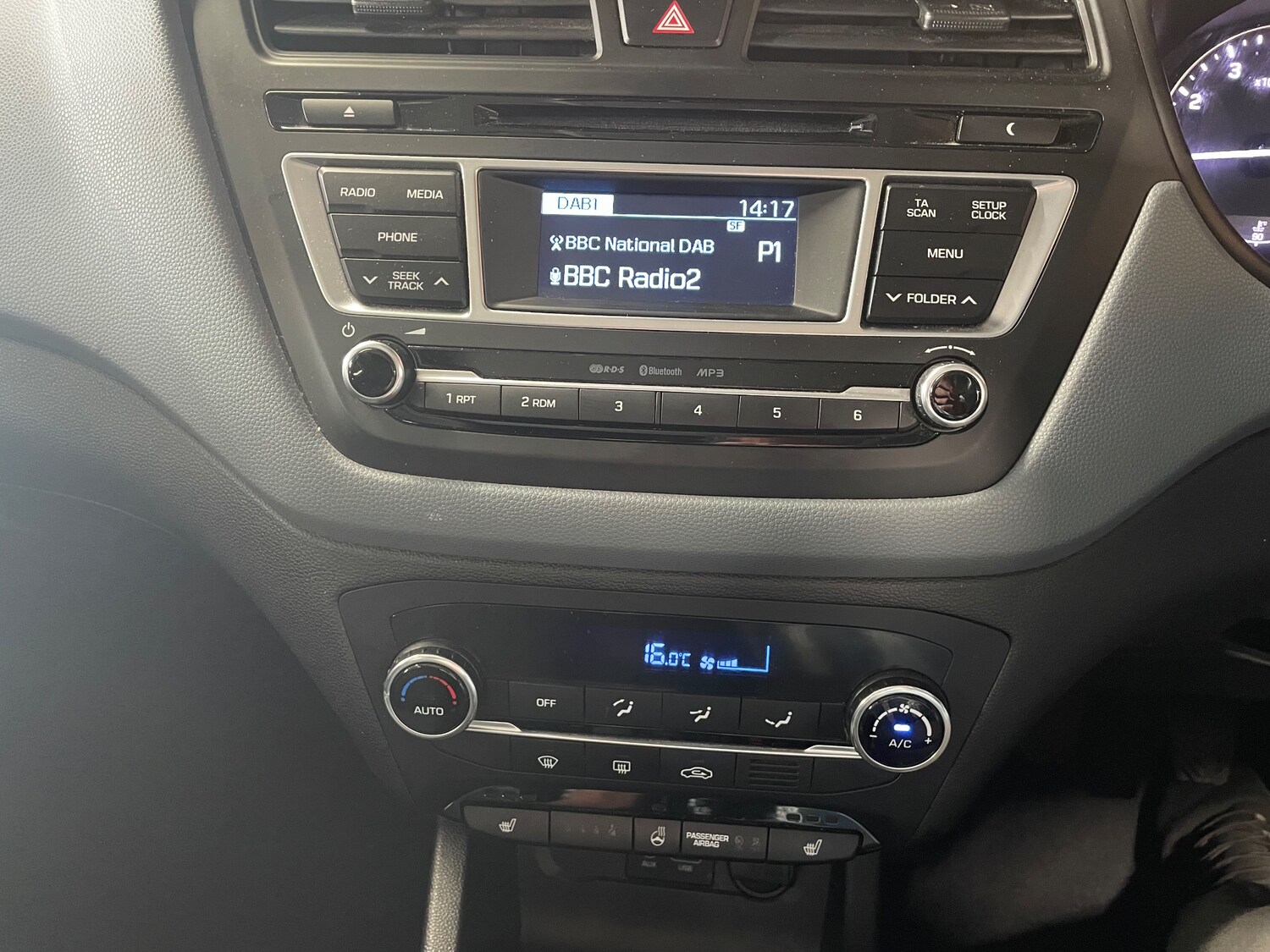 Used Hyundai i20 2016 for sale - 76057776: Photo 18