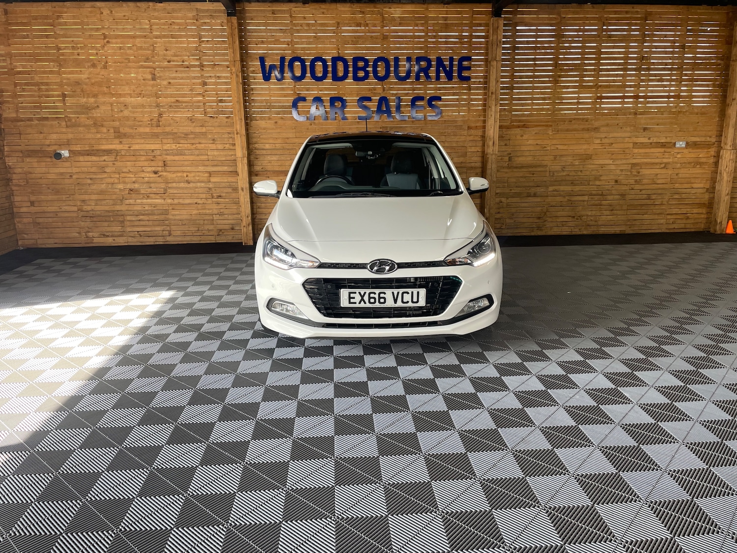 Used Hyundai i20 2016 for sale - 76057776: Photo 7